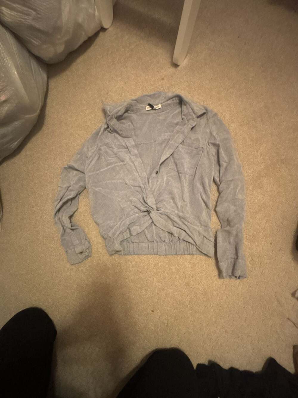 Heartloom Long Sleeve Front Knot Button Down Shirt Size S Grey